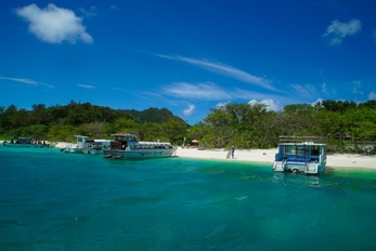 石垣島川平湾の風景